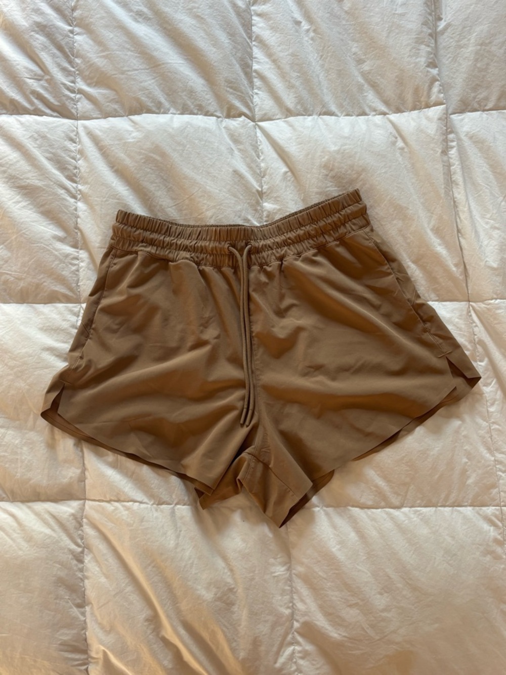 Athleta Women's Taupe Elastic-Waist Athletic Shorts